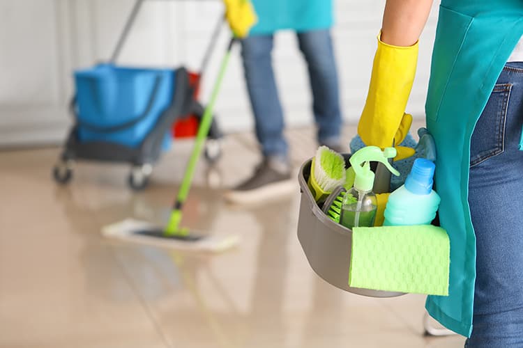 5 Factors To Help Decide The Best Cleaning Service - Voltrange