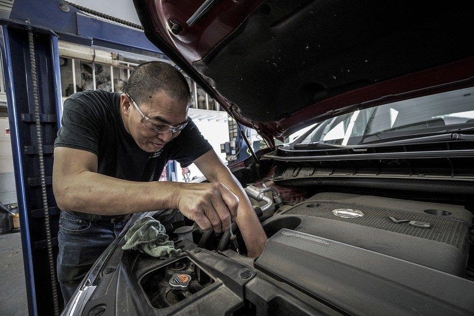 Tips to Become a Better Car Mechanic