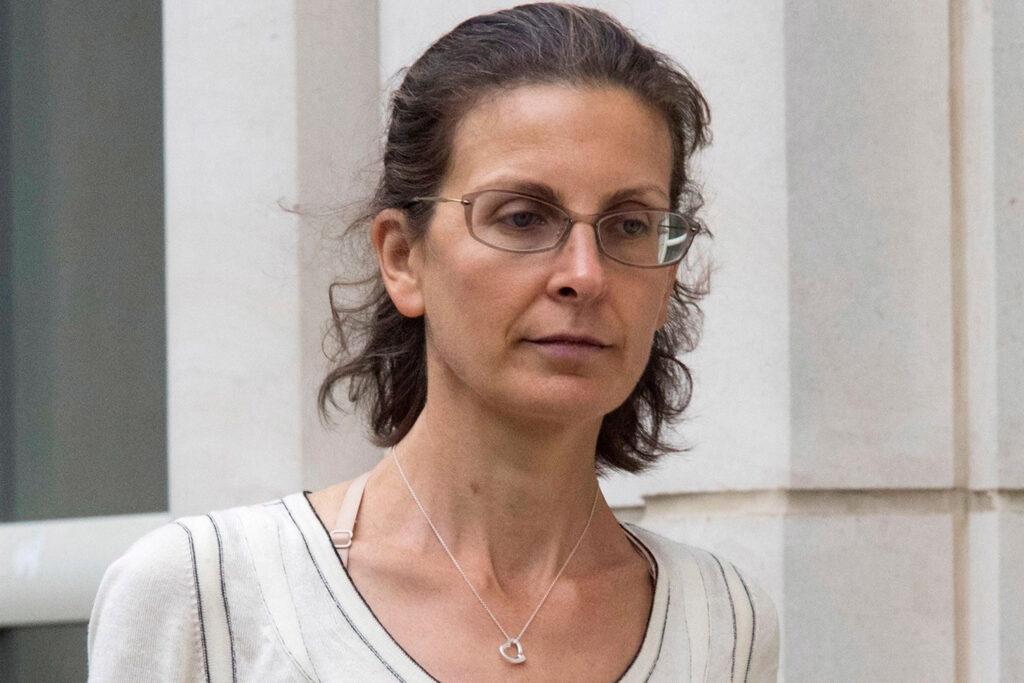 Clare Bronfman American heiress Wiki ,Bio, Profile, Unknown Facts and Family Details revealed