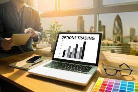 How does Options Trading work in Derivative Market?